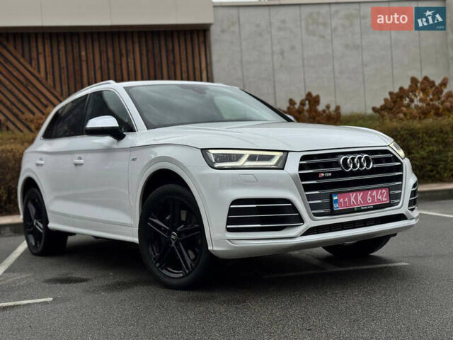 Ауди SQ5 2018 в Киеве на Automoto.ua Белый Ауди SQ5, объемом двигателя 3 л и пробегом 141 тыс. км за 27900 $, фото 4 на Automoto.ua