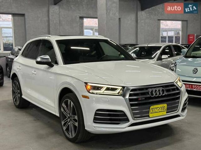 Білий Ауді SQ5, об'ємом двигуна 3 л та пробігом 110 тис. км за 24499 $, фото 9 на Automoto.ua