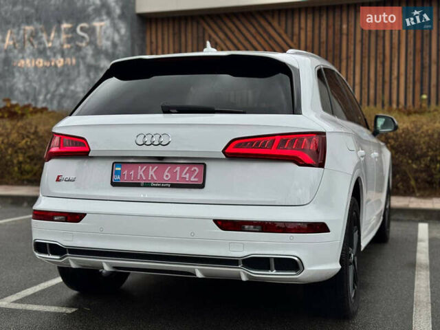 Ауди SQ5 2018 в Киеве на Automoto.ua Белый Ауди SQ5, объемом двигателя 3 л и пробегом 141 тыс. км за 27900 $, фото 24 на Automoto.ua