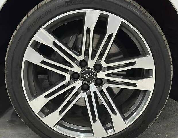 Білий Ауді SQ5, об'ємом двигуна 3 л та пробігом 110 тис. км за 24499 $, фото 30 на Automoto.ua