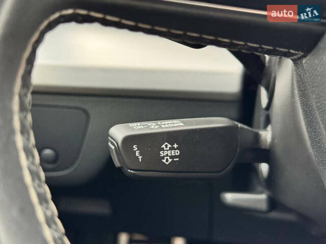 Ауди SQ5 2018 в Киеве на Automoto.ua Белый Ауди SQ5, объемом двигателя 3 л и пробегом 141 тыс. км за 27900 $, фото 69 на Automoto.ua