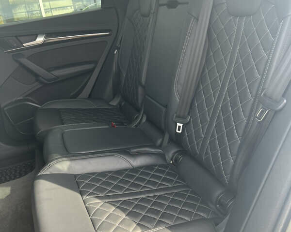 Белый Ауди SQ5, объемом двигателя 3 л и пробегом 55 тыс. км за 36700 $, фото 19 на Automoto.ua