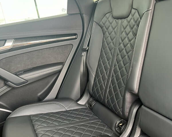 Білий Ауді SQ5, об'ємом двигуна 3 л та пробігом 57 тис. км за 34000 $, фото 17 на Automoto.ua