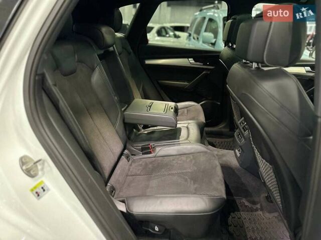 Білий Ауді SQ5, об'ємом двигуна 3 л та пробігом 110 тис. км за 24499 $, фото 19 на Automoto.ua