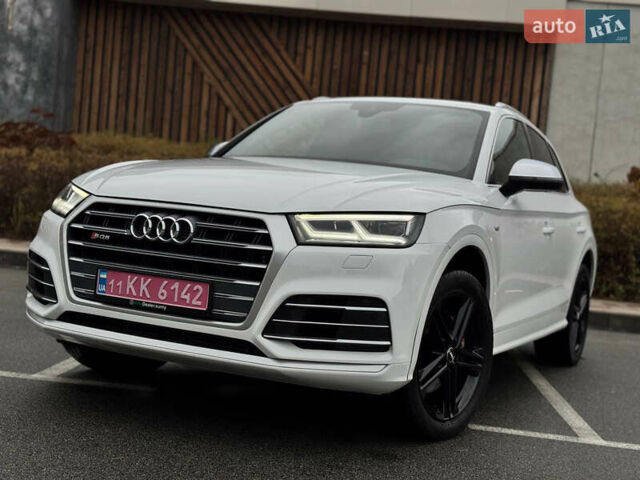 Ауди SQ5 2018 в Киеве на Automoto.ua Белый Ауди SQ5, объемом двигателя 3 л и пробегом 141 тыс. км за 27900 $, фото 1 на Automoto.ua