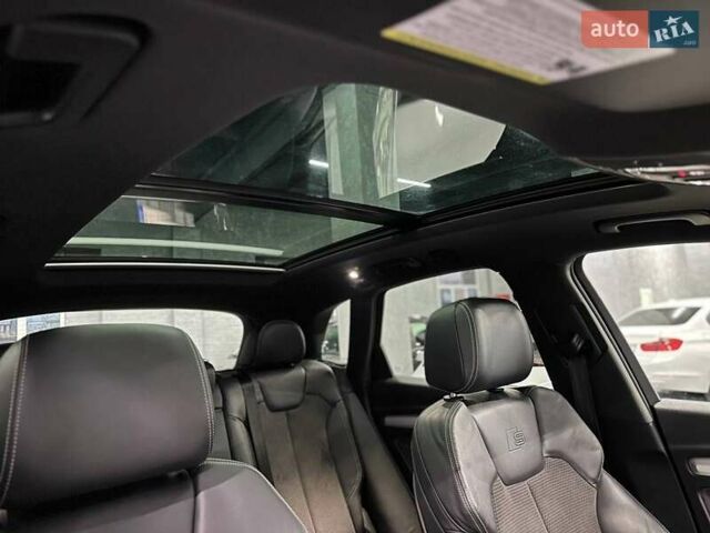 Білий Ауді SQ5, об'ємом двигуна 3 л та пробігом 110 тис. км за 24499 $, фото 23 на Automoto.ua