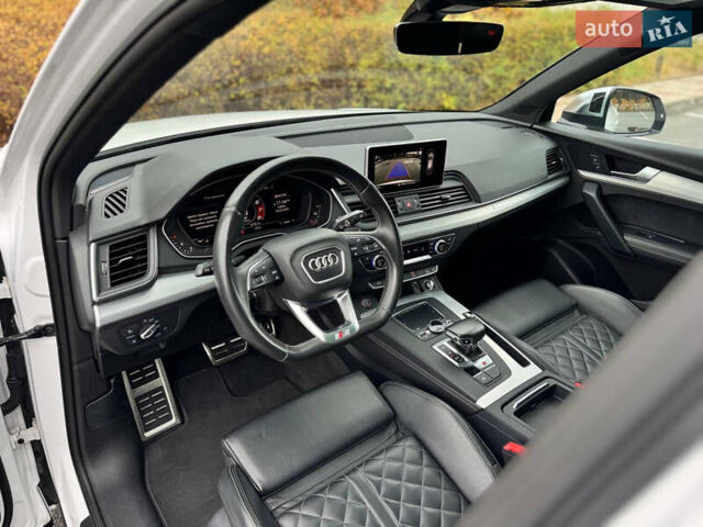 Ауди SQ5 2018 в Киеве на Automoto.ua Белый Ауди SQ5, объемом двигателя 3 л и пробегом 141 тыс. км за 27900 $, фото 50 на Automoto.ua