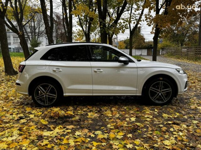 Белый Ауди SQ5, объемом двигателя 3 л и пробегом 125 тыс. км за 31440 $, фото 4 на Automoto.ua