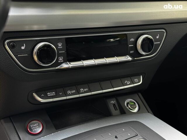 Белый Ауди SQ5, объемом двигателя 3 л и пробегом 125 тыс. км за 31440 $, фото 23 на Automoto.ua