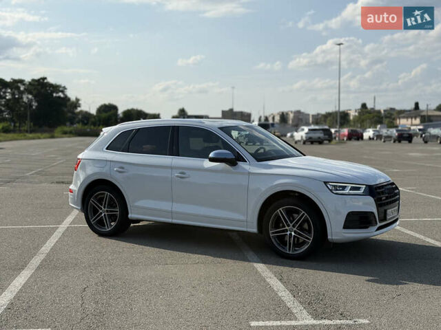 Белый Ауди SQ5, объемом двигателя 3 л и пробегом 144 тыс. км за 34900 $, фото 3 на Automoto.ua
