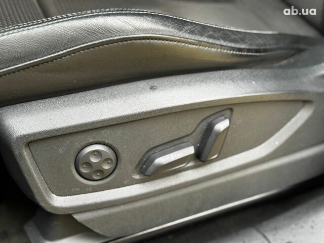 Белый Ауди SQ5, объемом двигателя 3 л и пробегом 125 тыс. км за 31440 $, фото 17 на Automoto.ua