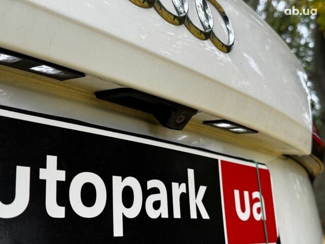 Белый Ауди SQ5, объемом двигателя 3 л и пробегом 125 тыс. км за 31440 $, фото 12 на Automoto.ua