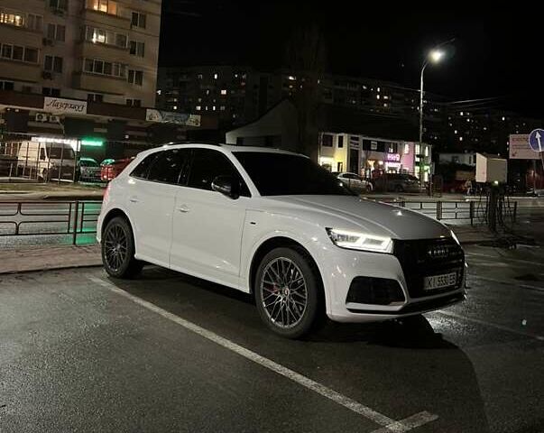 Білий Ауді SQ5, об'ємом двигуна 3 л та пробігом 51 тис. км за 48000 $, фото 7 на Automoto.ua