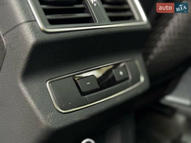 Белый Ауди SQ5, объемом двигателя 3 л и пробегом 125 тыс. км за 31440 $, фото 28 на Automoto.ua