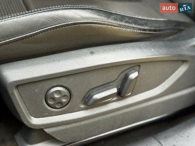 Белый Ауди SQ5, объемом двигателя 3 л и пробегом 125 тыс. км за 31440 $, фото 18 на Automoto.ua