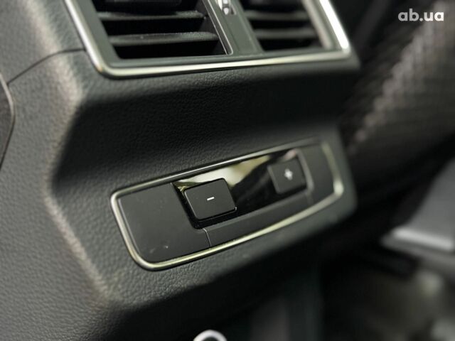 Белый Ауди SQ5, объемом двигателя 3 л и пробегом 125 тыс. км за 31440 $, фото 27 на Automoto.ua