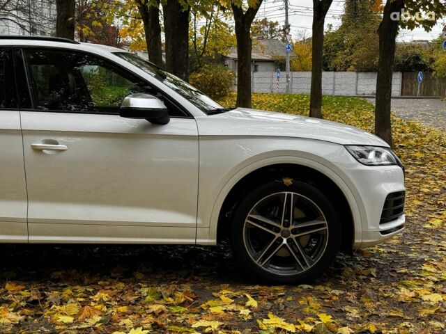 Белый Ауди SQ5, объемом двигателя 3 л и пробегом 125 тыс. км за 31440 $, фото 2 на Automoto.ua