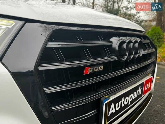 Белый Ауди SQ5, объемом двигателя 3 л и пробегом 125 тыс. км за 39740 $, фото 4 на Automoto.ua