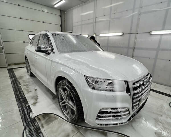 Білий Ауді SQ5, об'ємом двигуна 3 л та пробігом 51 тис. км за 48000 $, фото 26 на Automoto.ua