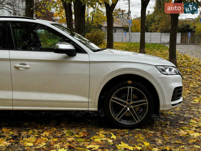 Белый Ауди SQ5, объемом двигателя 3 л и пробегом 125 тыс. км за 31440 $, фото 1 на Automoto.ua
