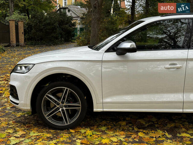 Белый Ауди SQ5, объемом двигателя 3 л и пробегом 125 тыс. км за 31440 $, фото 9 на Automoto.ua