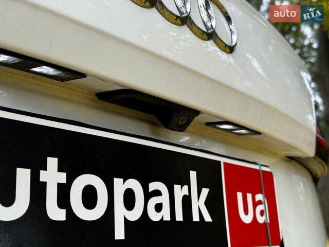 Белый Ауди SQ5, объемом двигателя 3 л и пробегом 125 тыс. км за 31440 $, фото 12 на Automoto.ua