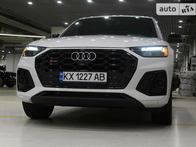 Білий Ауді SQ5, об'ємом двигуна 3 л та пробігом 73 тис. км за 49500 $, фото 1 на Automoto.ua