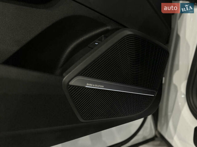 Білий Ауді SQ5, об'ємом двигуна 2.99 л та пробігом 28 тис. км за 44900 $, фото 28 на Automoto.ua