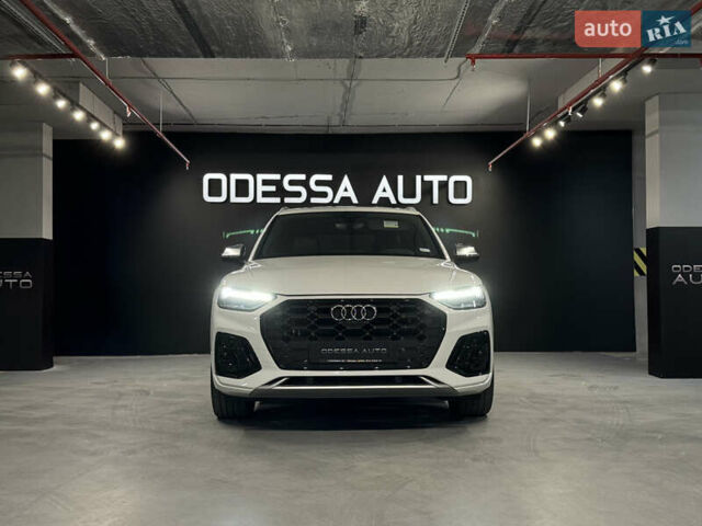 Білий Ауді SQ5, об'ємом двигуна 2.99 л та пробігом 28 тис. км за 44900 $, фото 2 на Automoto.ua