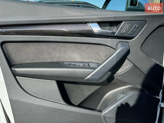 Ауди SQ5 2021 в Коломые на Automoto.ua Белый Ауди SQ5, объемом двигателя 3 л и пробегом 62 тыс. км за 42000 $, фото 25 на Automoto.ua