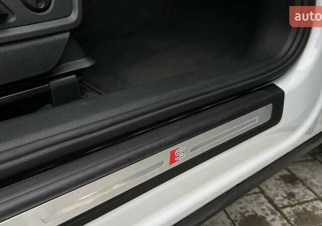 Белый Ауди SQ5, объемом двигателя 3 л и пробегом 60 тыс. км за 39900 $, фото 50 на Automoto.ua