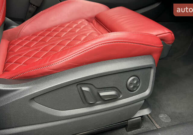 Белый Ауди SQ5, объемом двигателя 3 л и пробегом 60 тыс. км за 39900 $, фото 46 на Automoto.ua