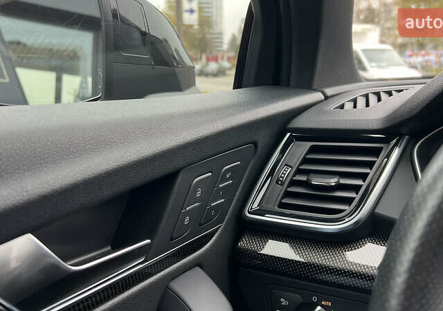 Белый Ауди SQ5, объемом двигателя 3 л и пробегом 60 тыс. км за 39900 $, фото 20 на Automoto.ua