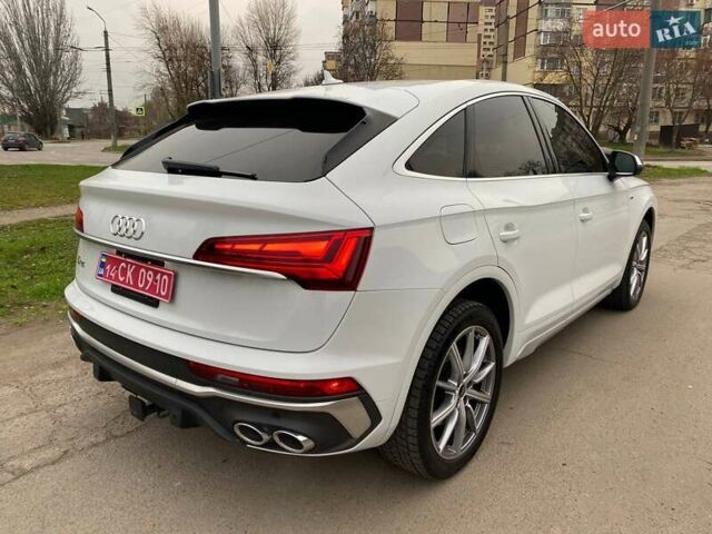 Білий Ауді SQ5, об'ємом двигуна 3 л та пробігом 32 тис. км за 46900 $, фото 4 на Automoto.ua