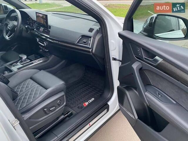 Білий Ауді SQ5, об'ємом двигуна 3 л та пробігом 32 тис. км за 46900 $, фото 21 на Automoto.ua