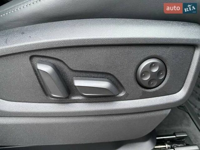 Білий Ауді SQ5, об'ємом двигуна 3 л та пробігом 32 тис. км за 46900 $, фото 23 на Automoto.ua