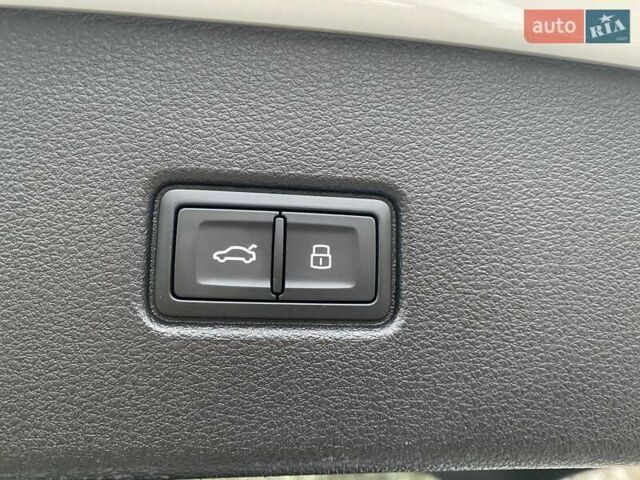 Білий Ауді SQ5, об'ємом двигуна 3 л та пробігом 32 тис. км за 46900 $, фото 19 на Automoto.ua