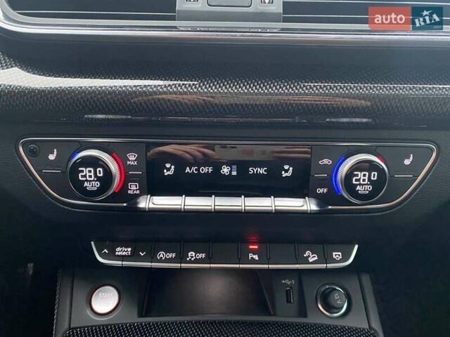 Білий Ауді SQ5, об'ємом двигуна 3 л та пробігом 32 тис. км за 46900 $, фото 30 на Automoto.ua