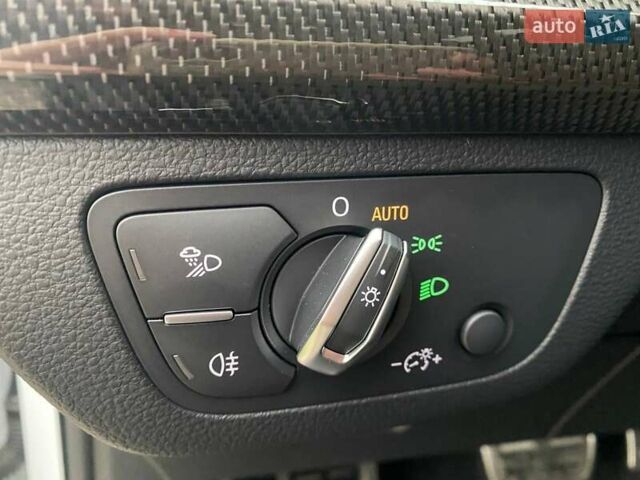 Білий Ауді SQ5, об'ємом двигуна 3 л та пробігом 32 тис. км за 46900 $, фото 13 на Automoto.ua