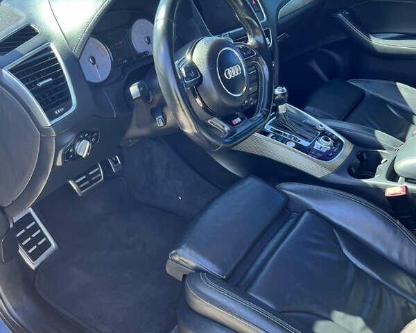 Чорний Ауді SQ5, об'ємом двигуна 3 л та пробігом 347 тис. км за 15599 $, фото 55 на Automoto.ua