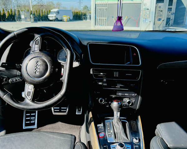 Чорний Ауді SQ5, об'ємом двигуна 3 л та пробігом 343 тис. км за 18900 $, фото 12 на Automoto.ua