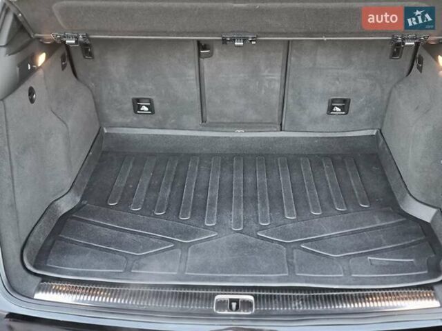 Чорний Ауді SQ5, об'ємом двигуна 3 л та пробігом 127 тис. км за 19500 $, фото 79 на Automoto.ua