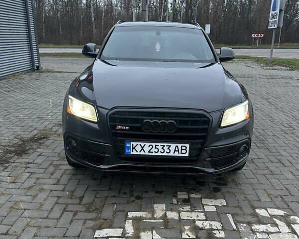 Чорний Ауді SQ5, об'ємом двигуна 3 л та пробігом 119 тис. км за 25000 $, фото 5 на Automoto.ua