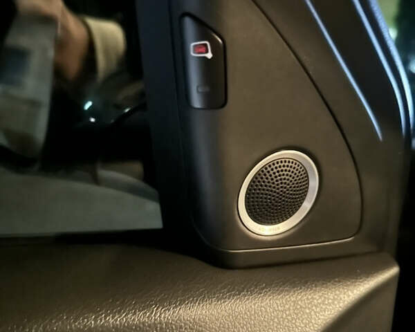 Чорний Ауді SQ5, об'ємом двигуна 3 л та пробігом 119 тис. км за 25000 $, фото 21 на Automoto.ua