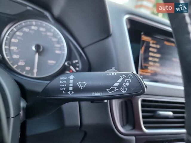 Чорний Ауді SQ5, об'ємом двигуна 3 л та пробігом 127 тис. км за 19500 $, фото 58 на Automoto.ua