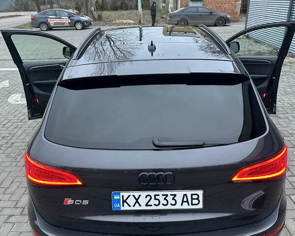 Чорний Ауді SQ5, об'ємом двигуна 3 л та пробігом 119 тис. км за 25000 $, фото 4 на Automoto.ua