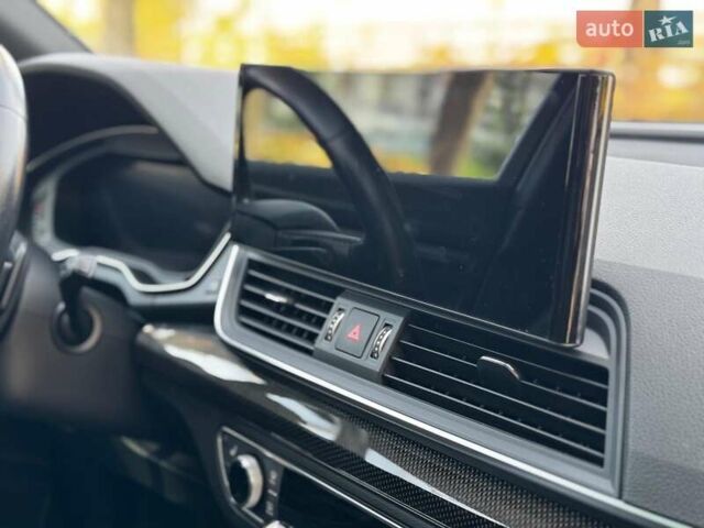 Чорний Ауді SQ5, об'ємом двигуна 3 л та пробігом 155 тис. км за 33690 $, фото 38 на Automoto.ua