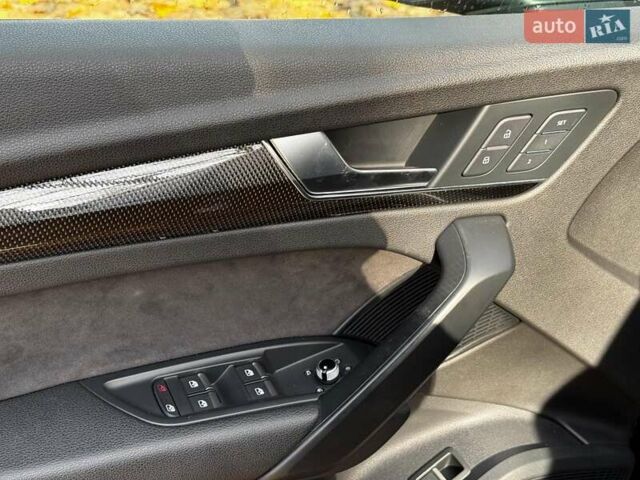 Чорний Ауді SQ5, об'ємом двигуна 3 л та пробігом 155 тис. км за 33690 $, фото 14 на Automoto.ua