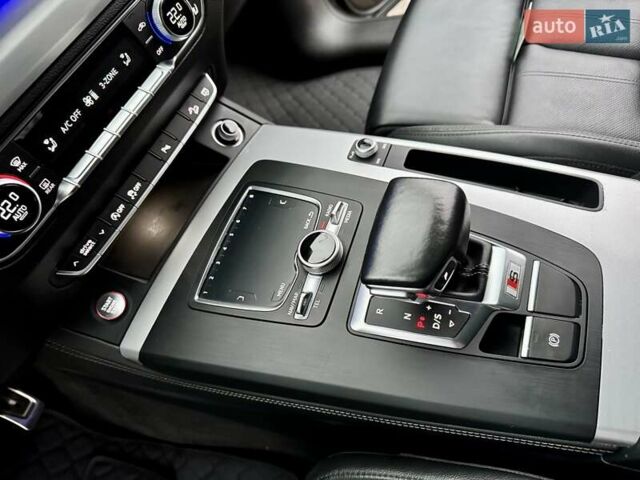 Черный Ауди SQ5, объемом двигателя 3 л и пробегом 127 тыс. км за 33300 $, фото 19 на Automoto.ua