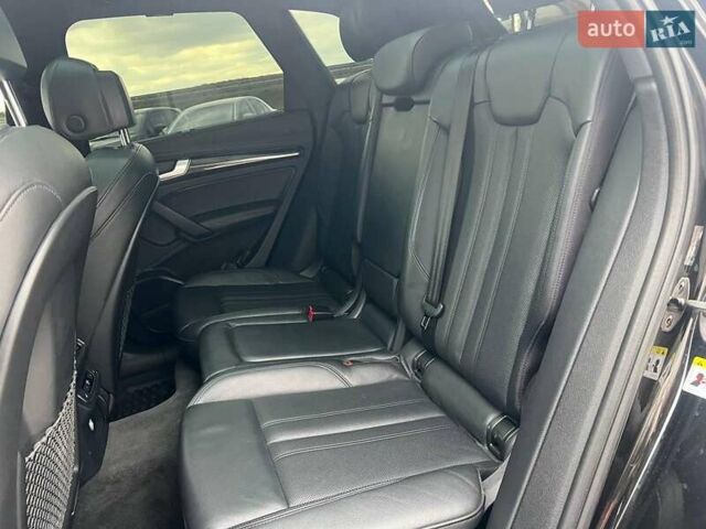 Чорний Ауді SQ5, об'ємом двигуна 3 л та пробігом 153 тис. км за 33990 $, фото 35 на Automoto.ua